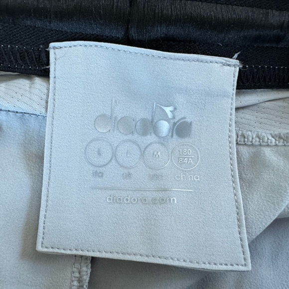 (NWT) Diadora Shorts Icon 9’’ Size: M - Picture 11 of 12